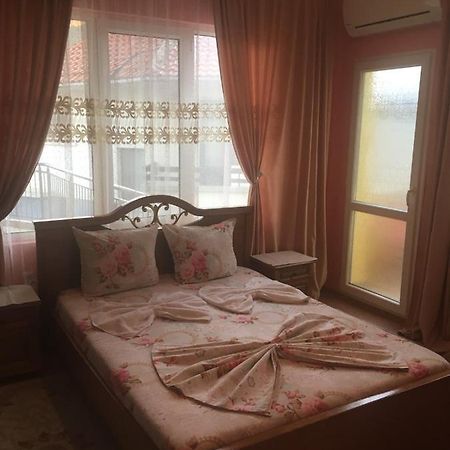 Guest House Hristina Sozopol Extérieur photo