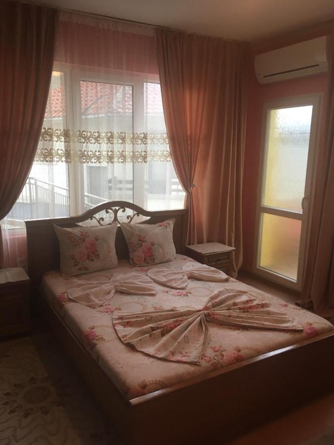 Guest House Hristina Sozopol Extérieur photo